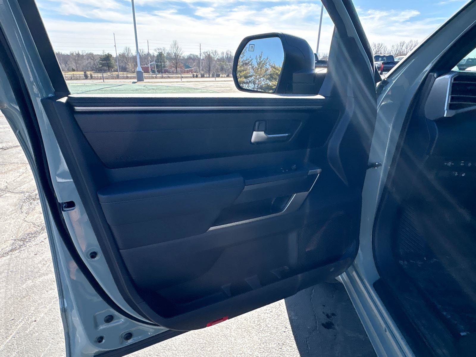 Used 2026 Toyota Tundra SR5 w/ SR5 Premium Package AWD/4WD image 17