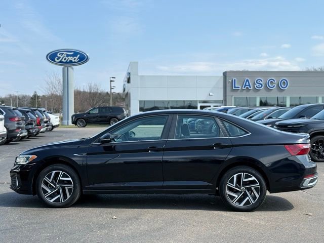 Used 2024 Volkswagen Jetta SEL image 44