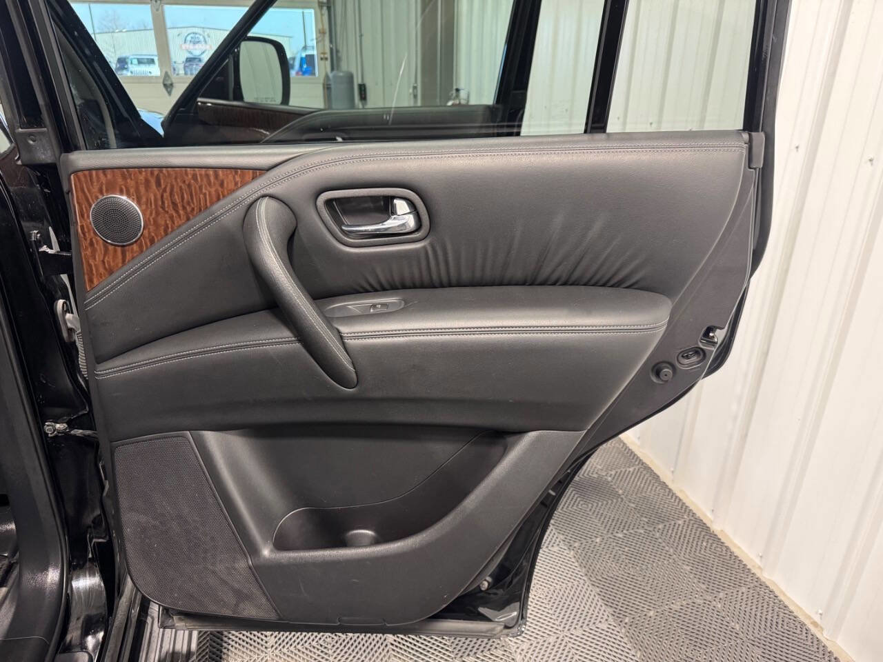 Used 2019 Nissan Armada SL w/ Premium Package image 31