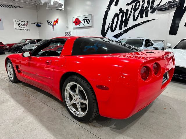 Used 2004 Chevrolet Corvette Coupe w/ Preferred Equipment Group RWD image 16