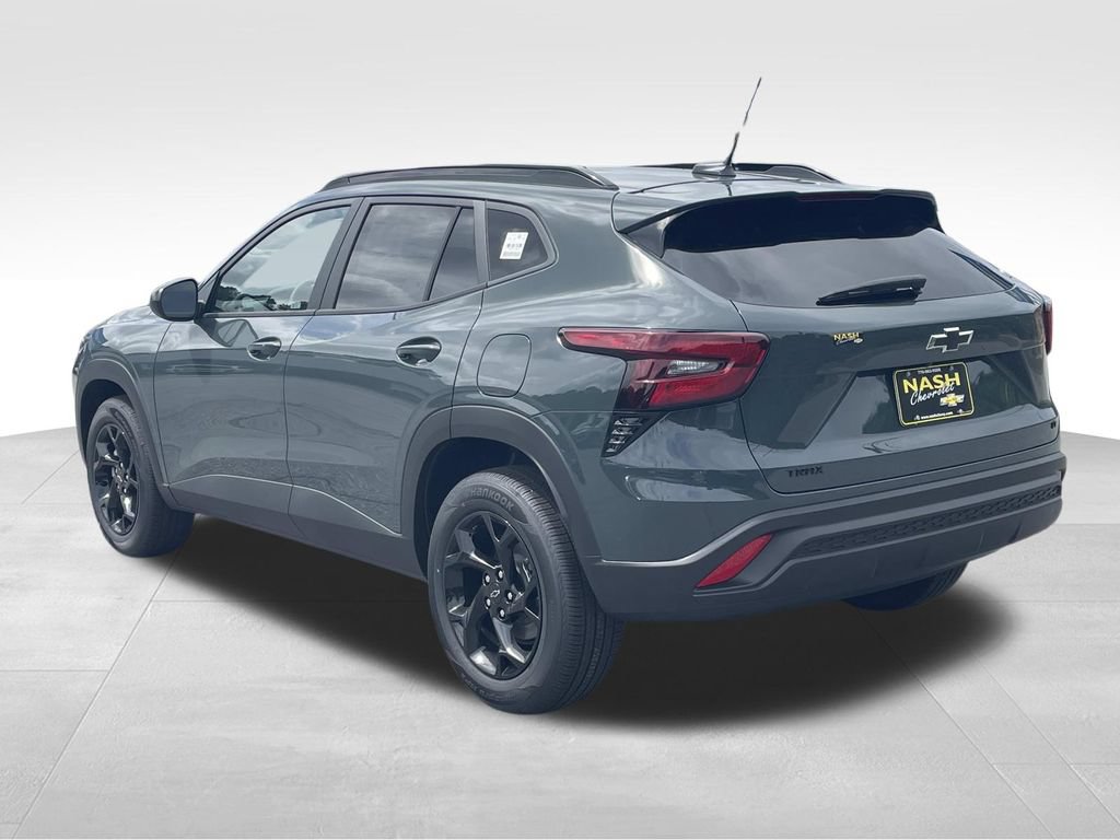 New 2026 Chevrolet Trax LT w/ Sunroof Package FWD image 5