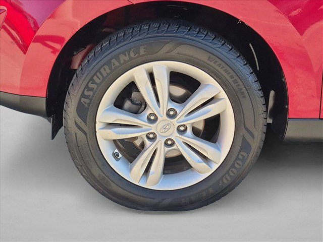 Used 2011 Hyundai Tucson GLS FWD image 24