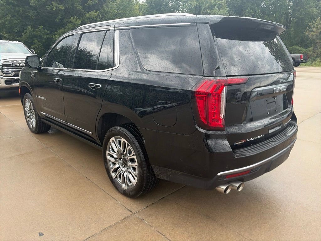 Used 2024 GMC Yukon Denali Ultimate AWD/4WD image 9