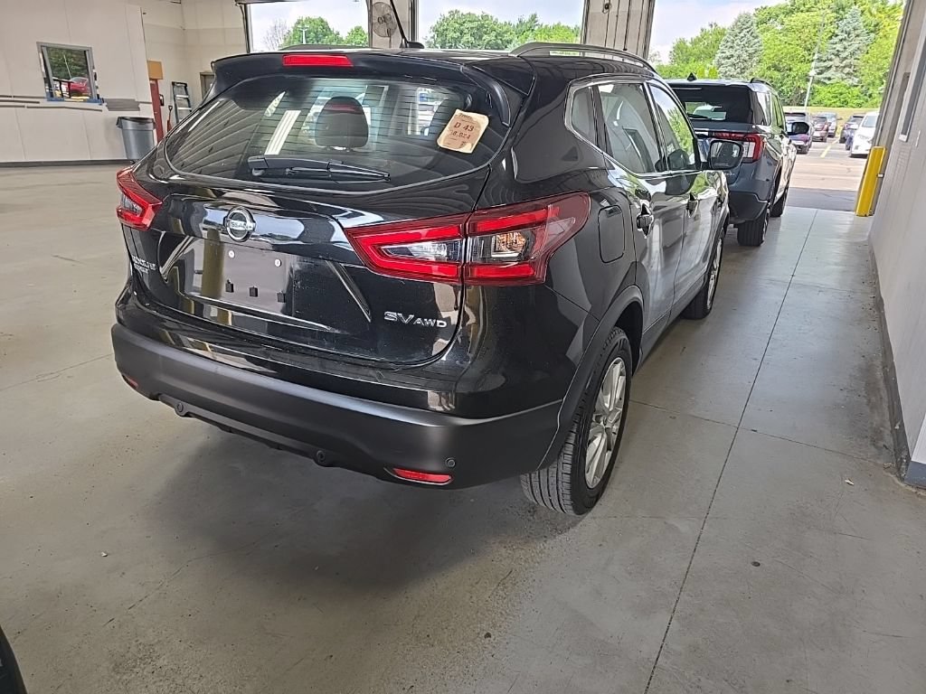 Used 2022 Nissan Rogue Sport SV AWD/4WD image 4