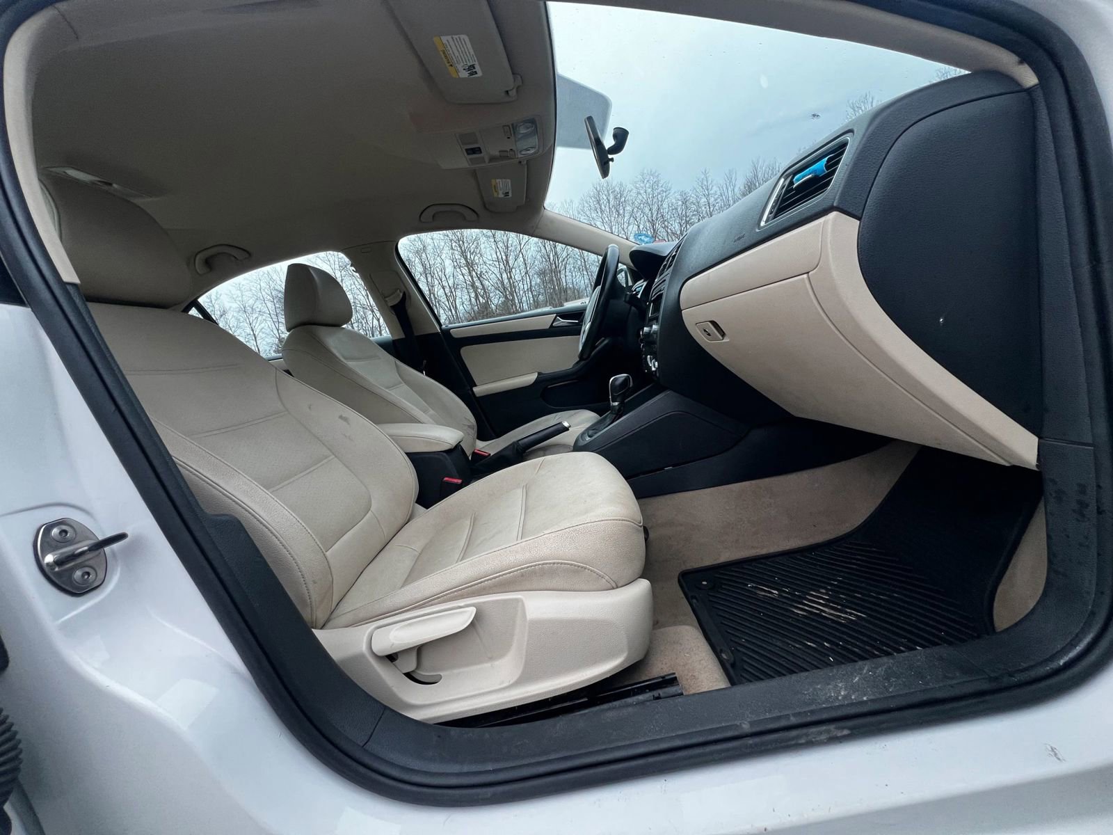 Used 2011 Volkswagen Jetta SE image 13