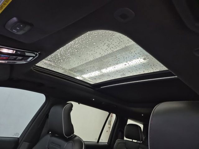 Used 2023 Jeep Grand Cherokee L Summit AWD/4WD image 25
