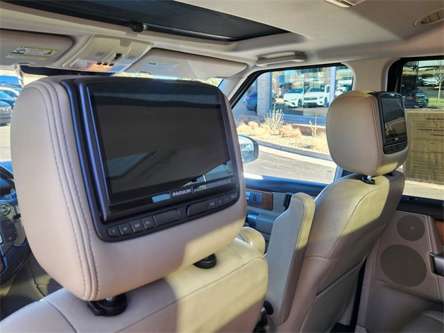 Used 2016 Land Rover LR4 HSE LUX image 16