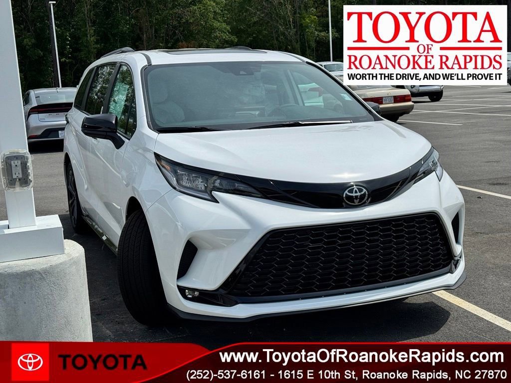 New 2026 Toyota Sienna XSE FWD image 1