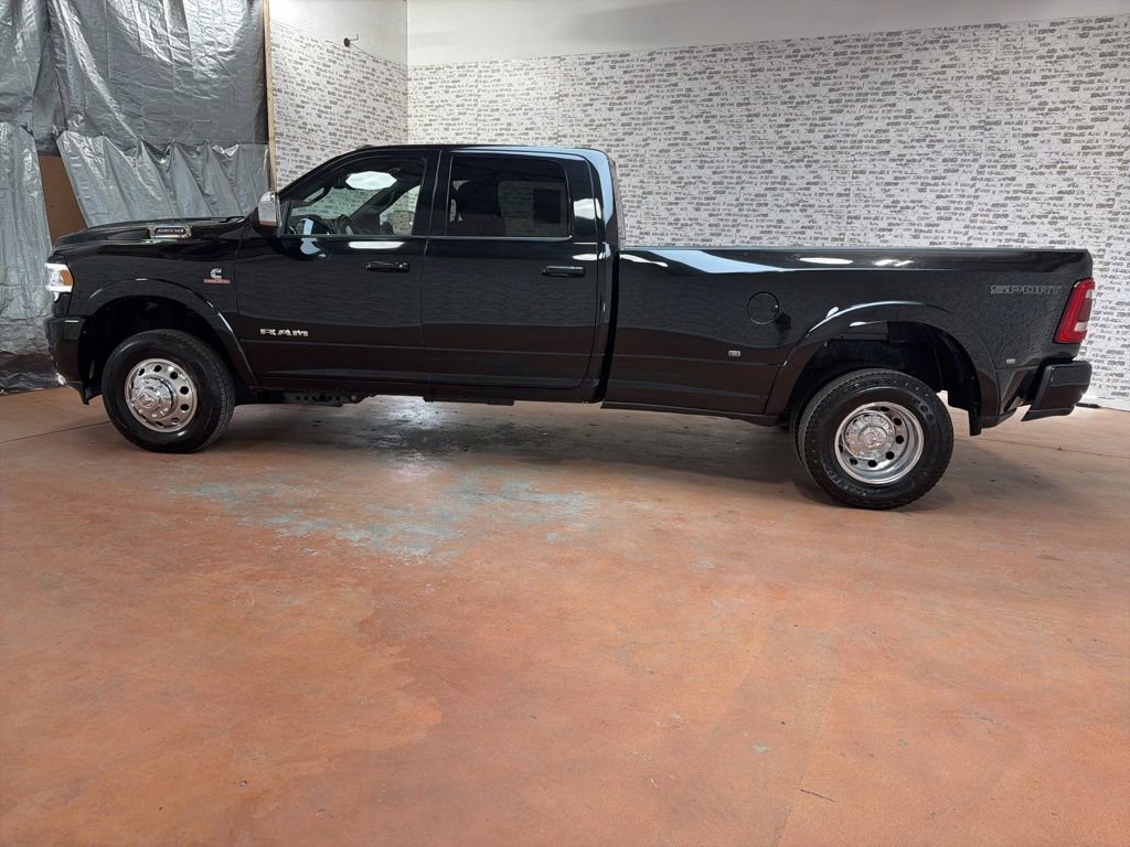 Used 2022 RAM 3500 Laramie AWD/4WD image 4