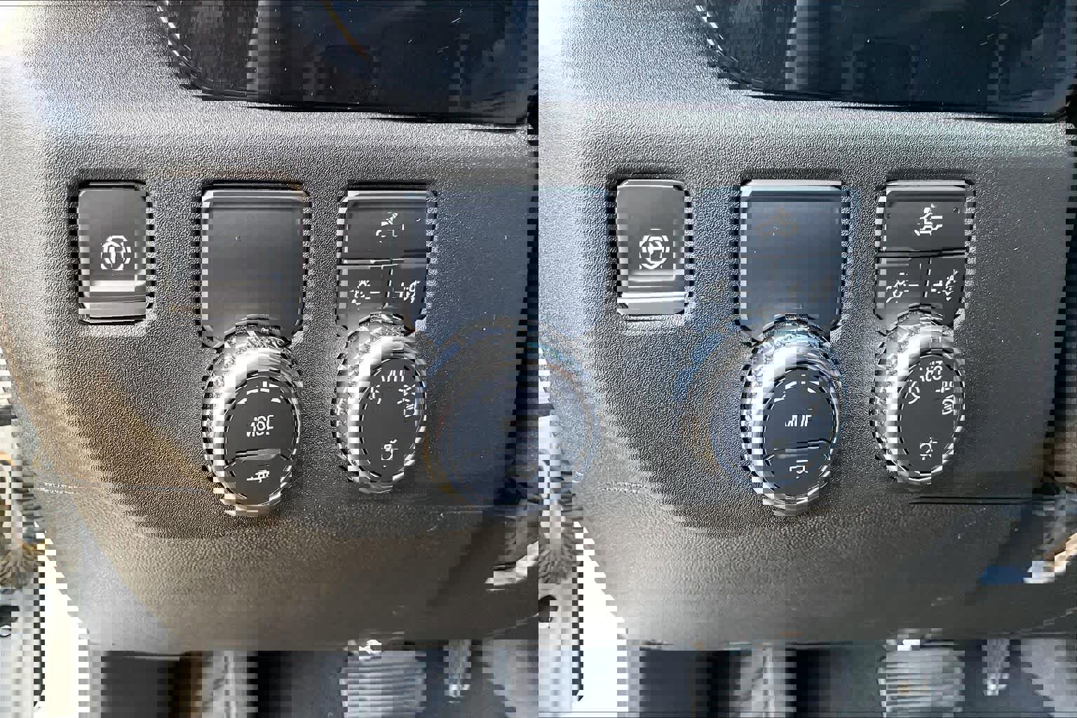 Certified 2024 GMC Sierra 1500 SLE image 13