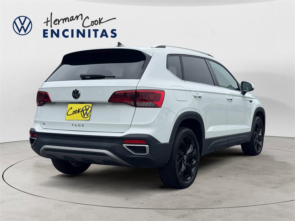 Certified 2022 Volkswagen Taos SE w/ IQ.Drive SE Package image 5