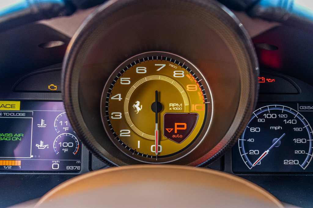 Used 2016 Ferrari F12 Berlinetta RWD image 39