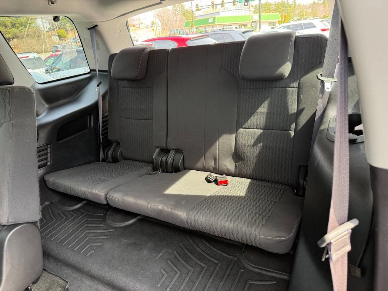 Used 2017 GMC Yukon SLE w/ SLE Value Package AWD/4WD image 14