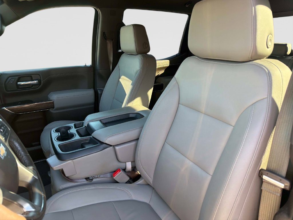 Used 2022 Chevrolet Silverado 1500 LT w/ Z71 Off-Road Package AWD/4WD image 22