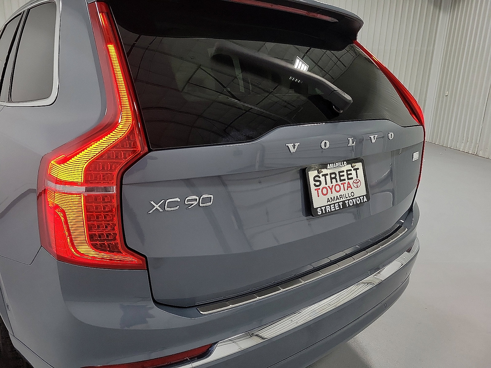 Used 2023 Volvo XC90 T8 Plus w/ Protection Package Premier AWD/4WD image 19