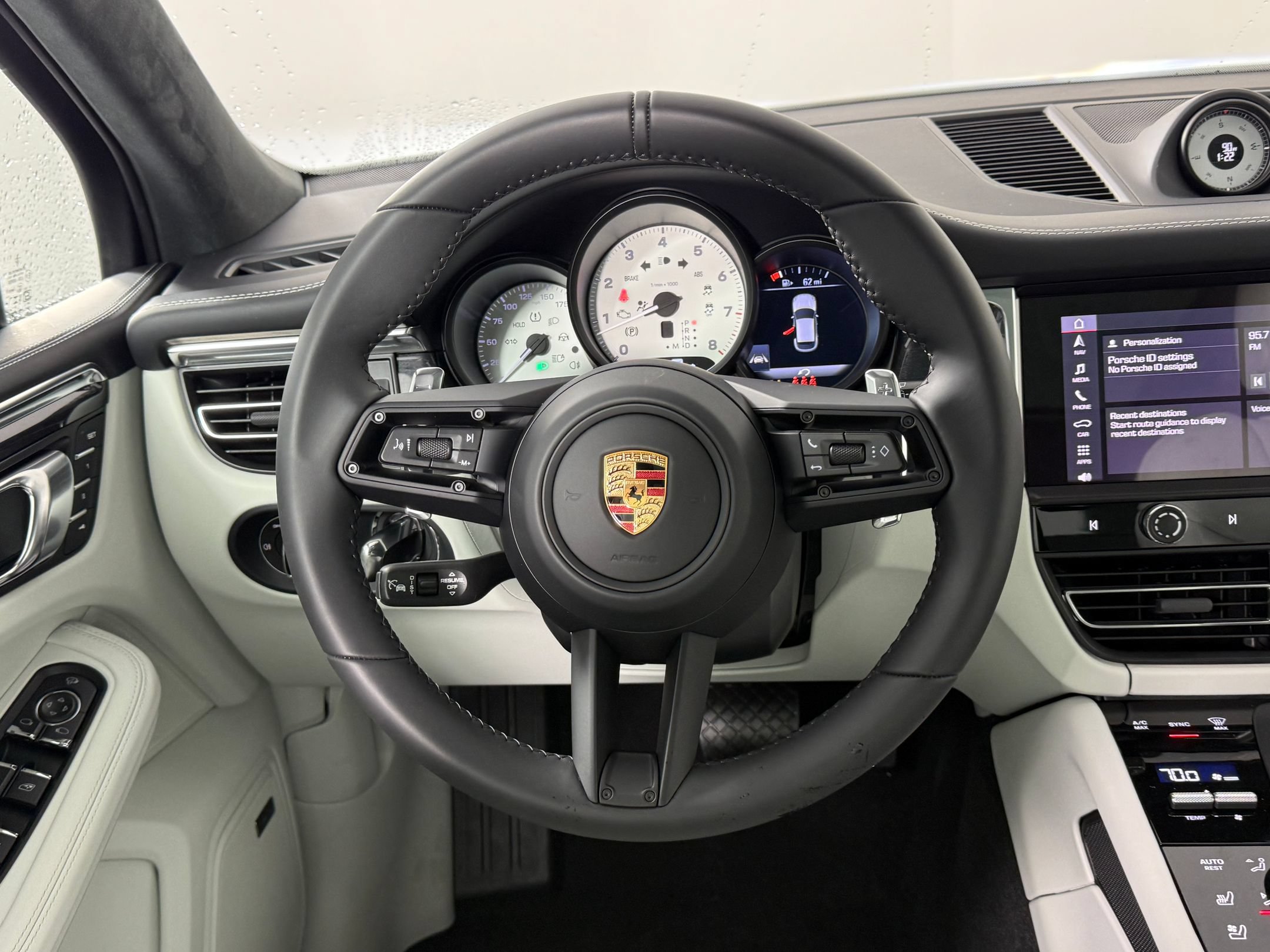 Used 2026 Porsche Macan S AWD/4WD image 11