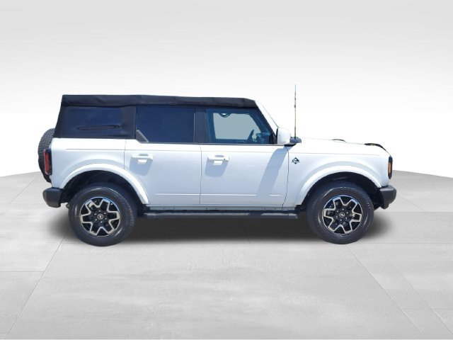 Used 2022 Ford Bronco Outer Banks AWD/4WD image 3
