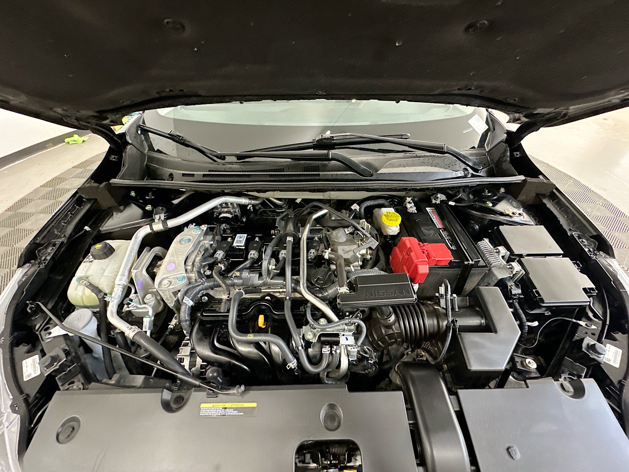 Used 2025 Nissan Sentra SV FWD image 33