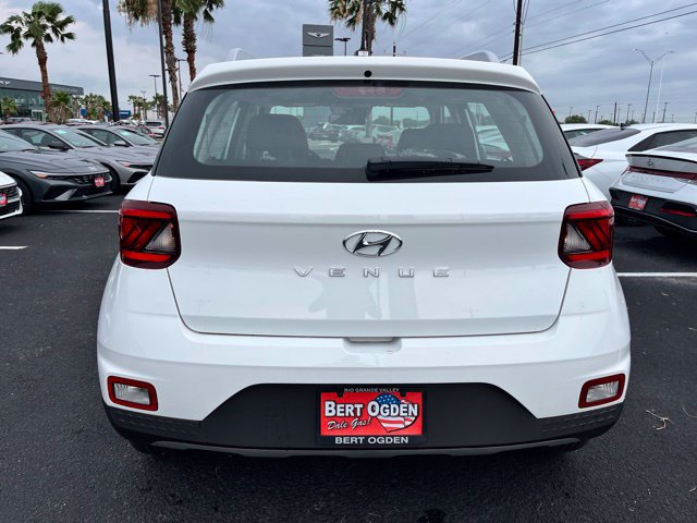 New 2026 Hyundai Venue SEL FWD image 6