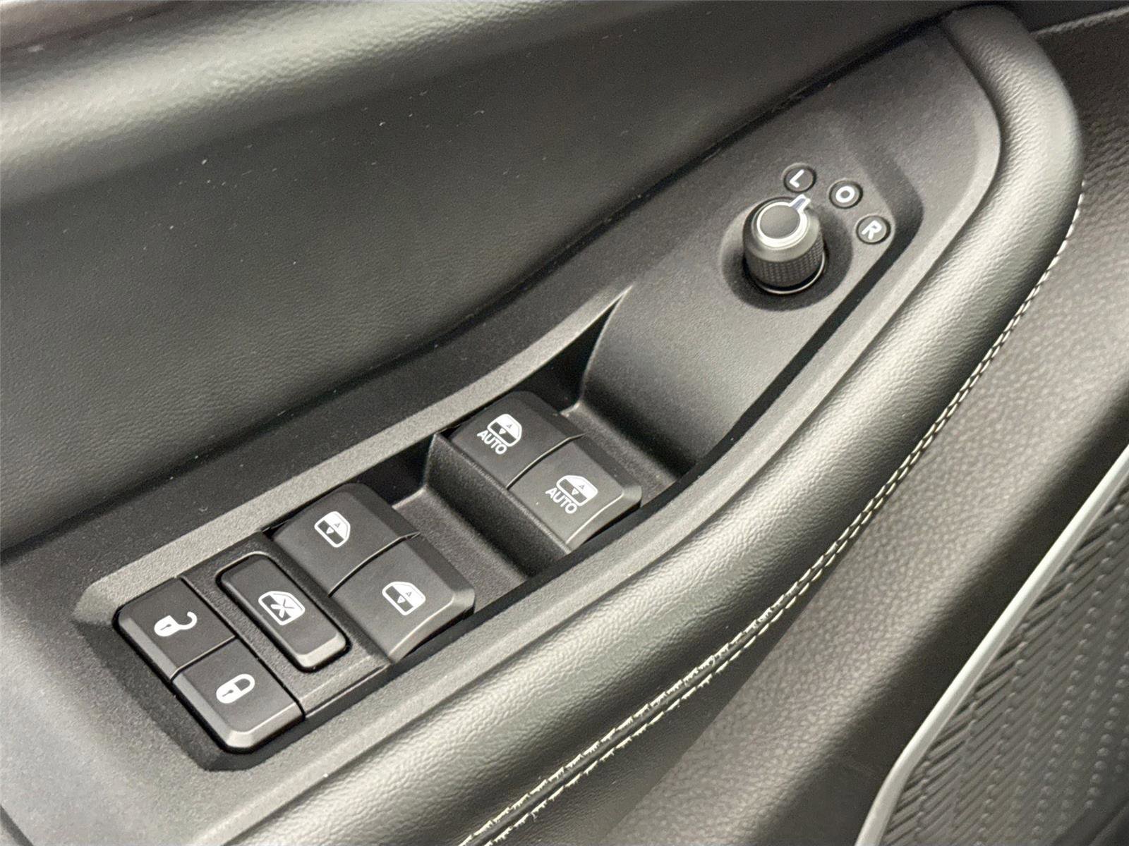 Used 2021 Jeep Grand Cherokee L Laredo AWD/4WD image 26