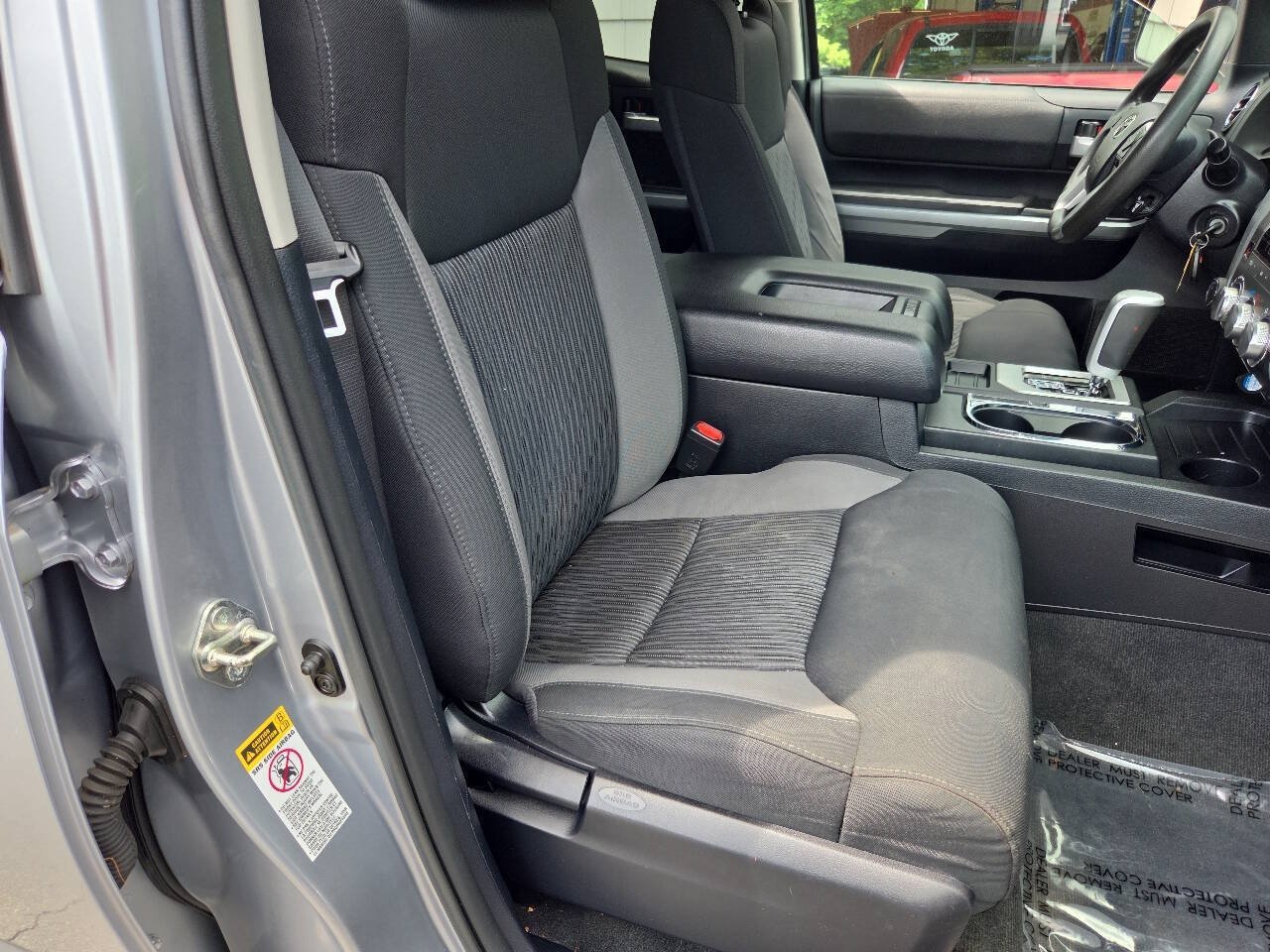 Used 2014 Toyota Tundra SR5 w/ TRD Off Road Package AWD/4WD image 10