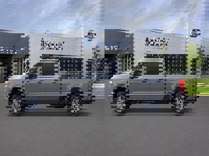 New 2026 Ford F350 XLT image 3