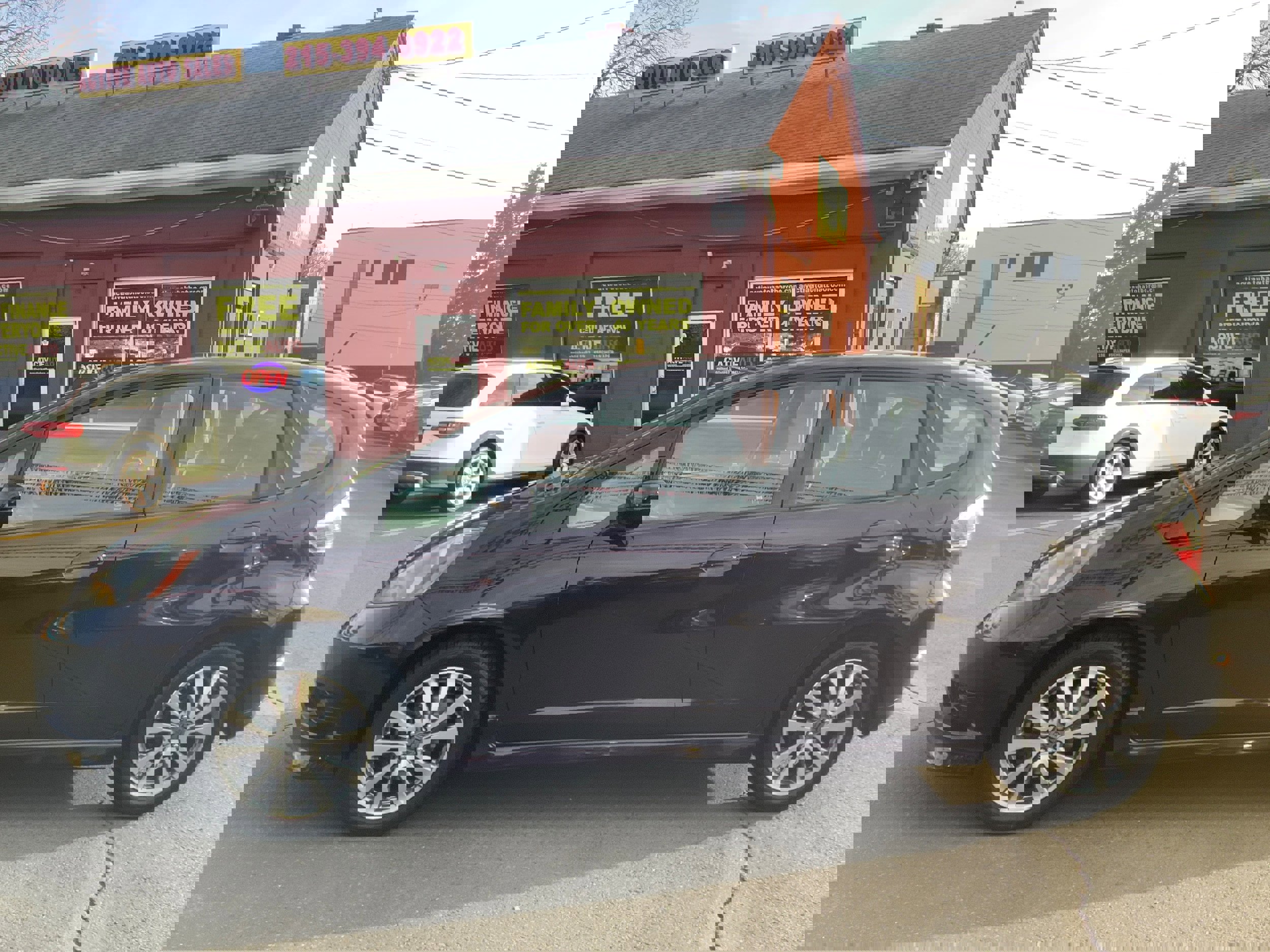 Used 2013 Honda Fit Sport image 5