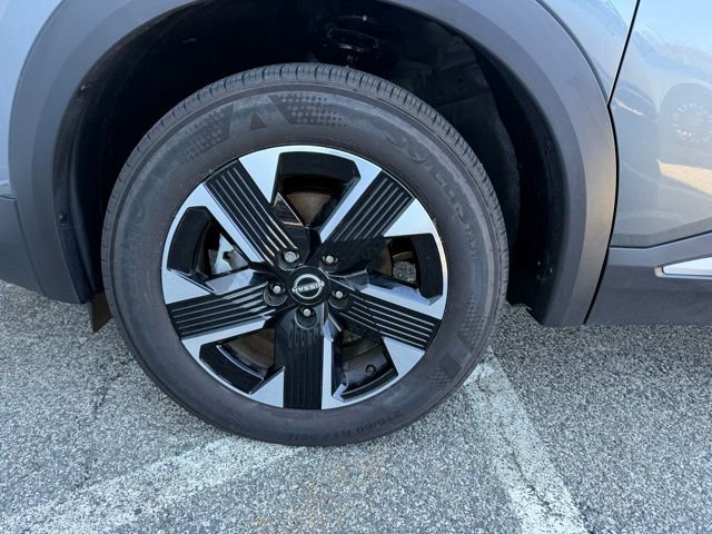Certified 2025 Nissan Kicks SV w/ SV Premium Package image 14
