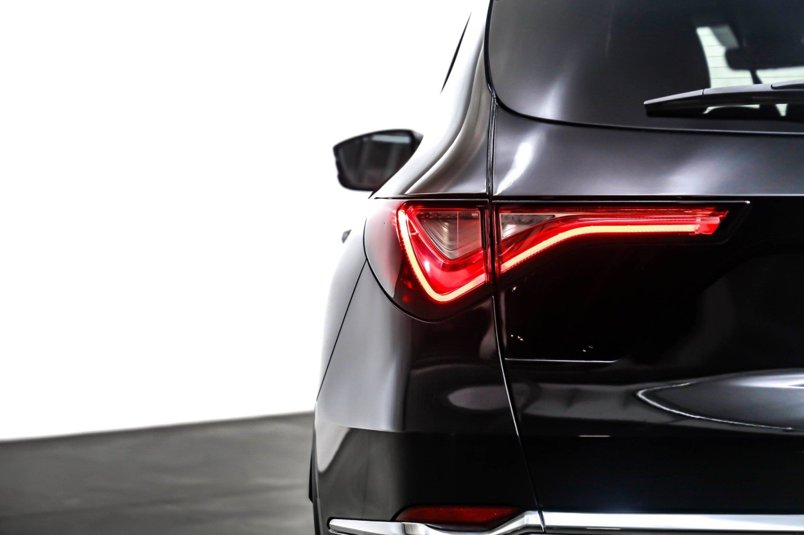 Used 2023 Acura MDX FWD w/ Technology Package image 14