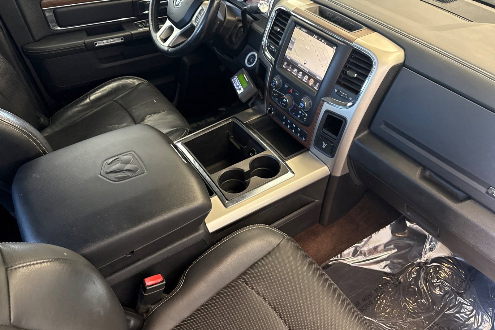 Used 2014 RAM 3500 Laramie RWD image 15