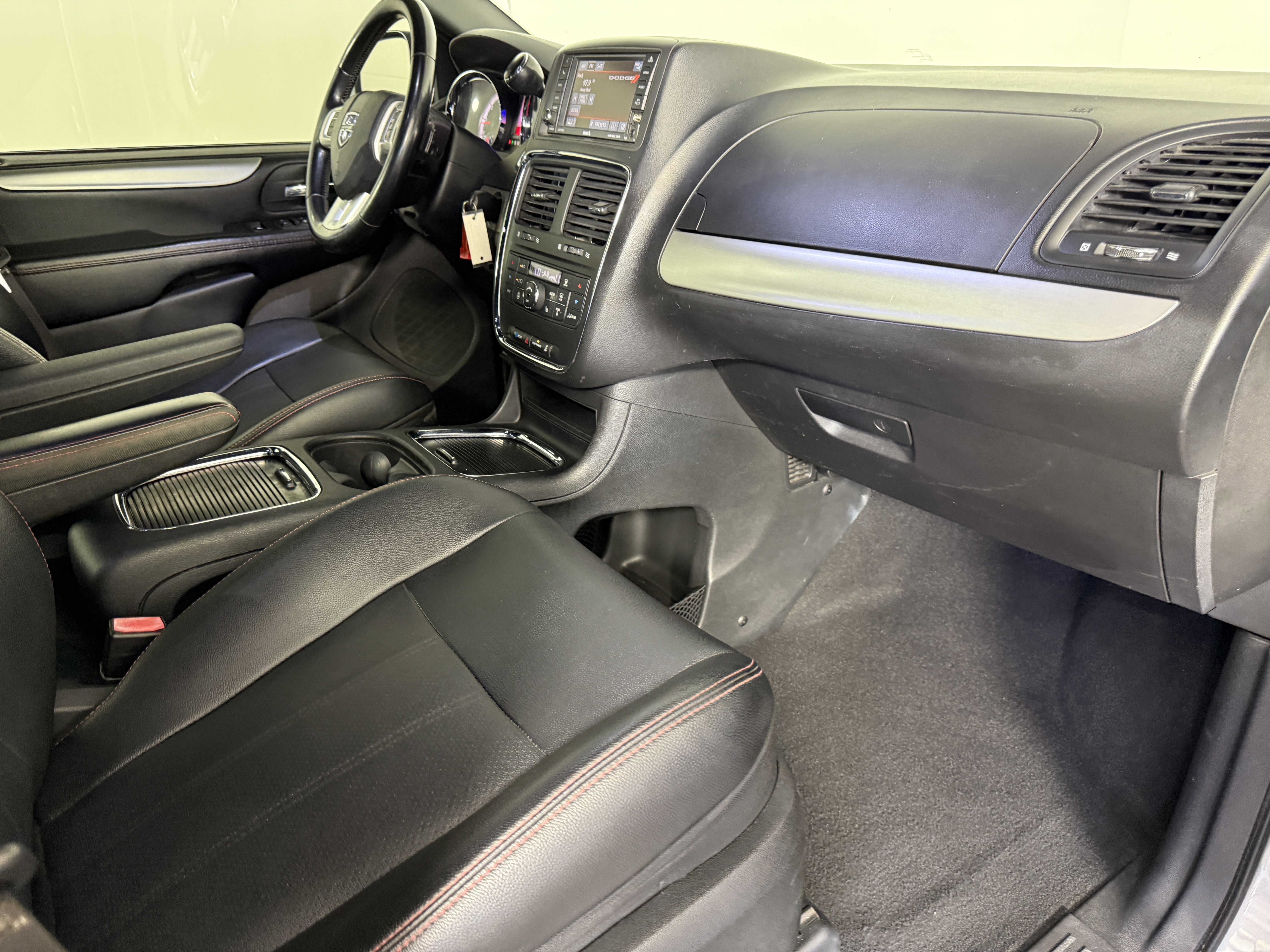 Used 2020 Dodge Grand Caravan GT image 8