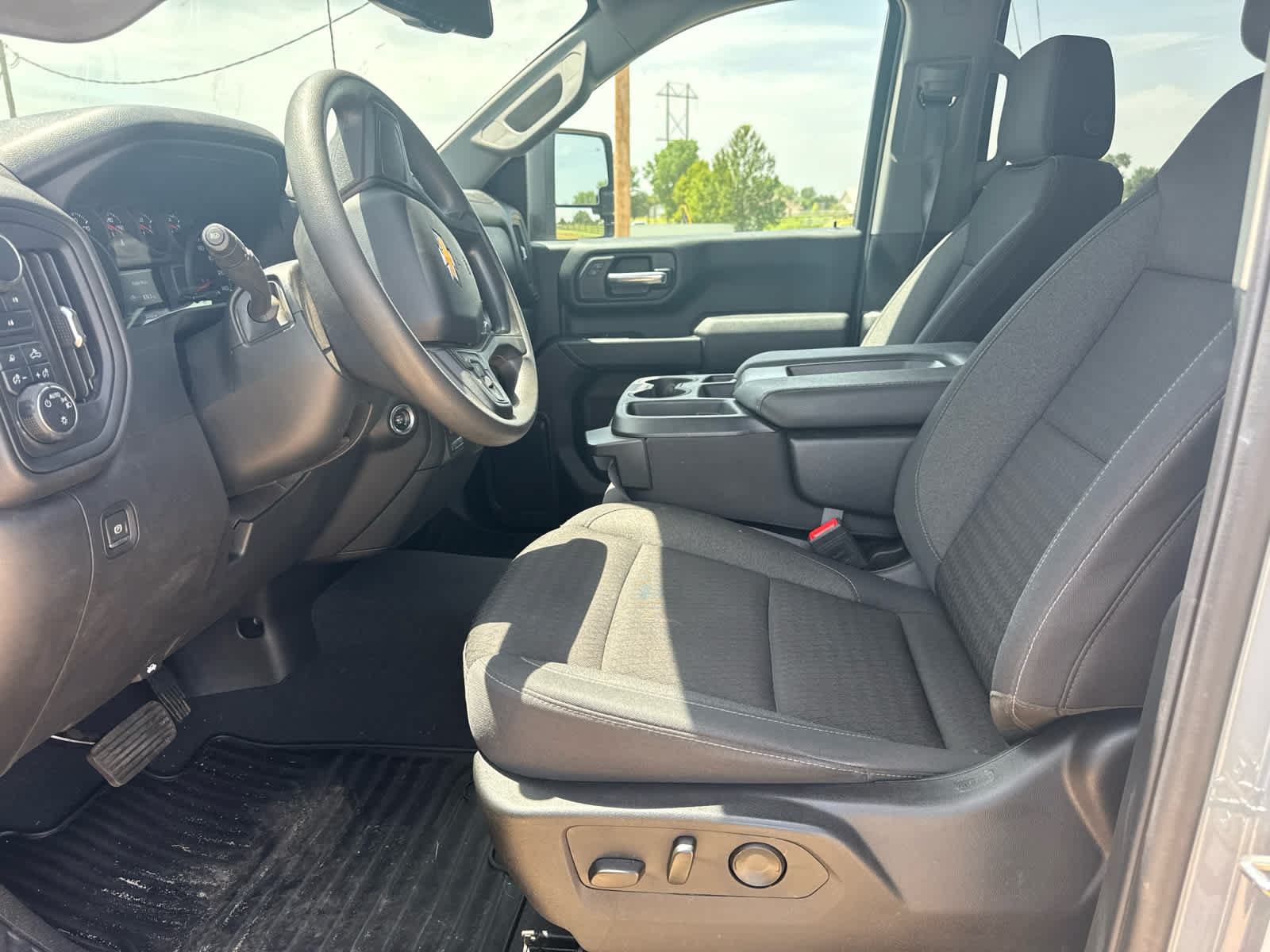 Used 2024 Chevrolet Silverado 2500 Custom w/ Custom Value Package AWD/4WD image 13