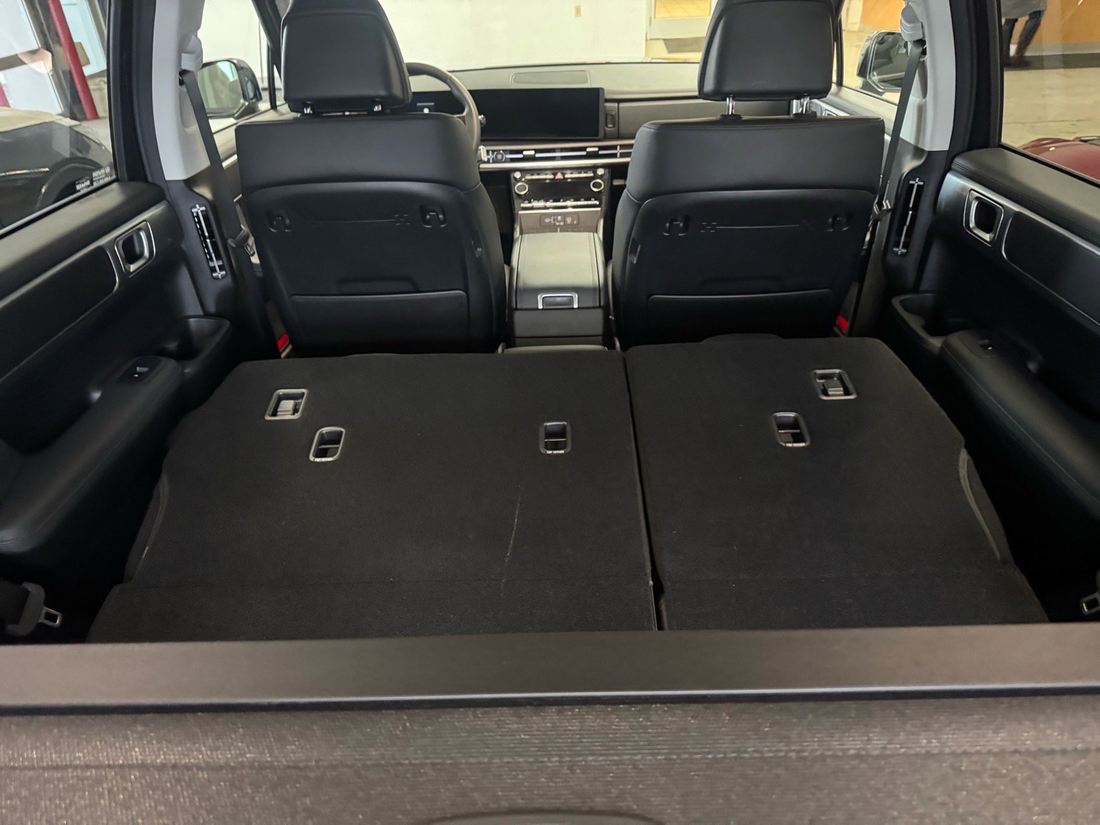 Used 2025 Hyundai Santa Fe XRT image 10