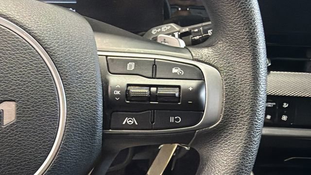 Used 2023 Kia Sportage LX FWD image 22