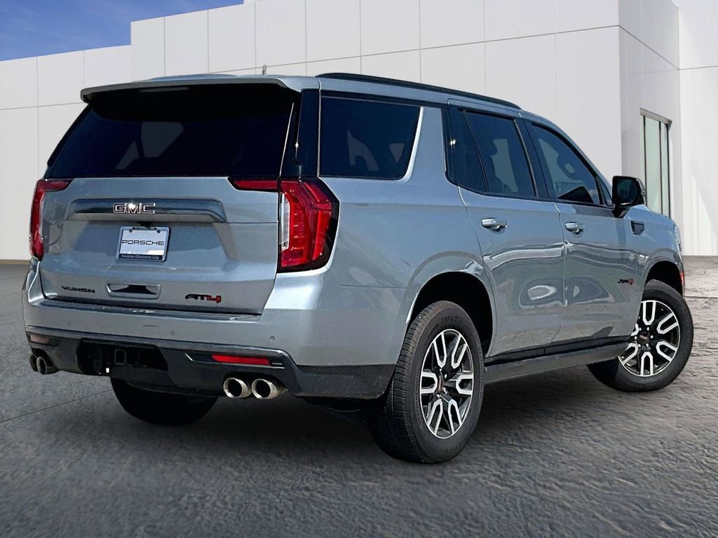 Used 2024 GMC Yukon AT4 w/ AT4 Premium Package AWD/4WD image 7