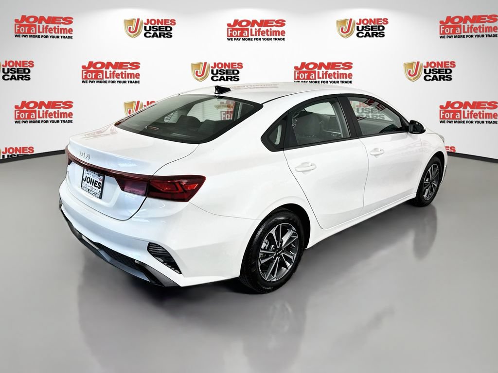 Certified 2024 Kia Forte LXS w/ LXS Technology Package FWD image 15