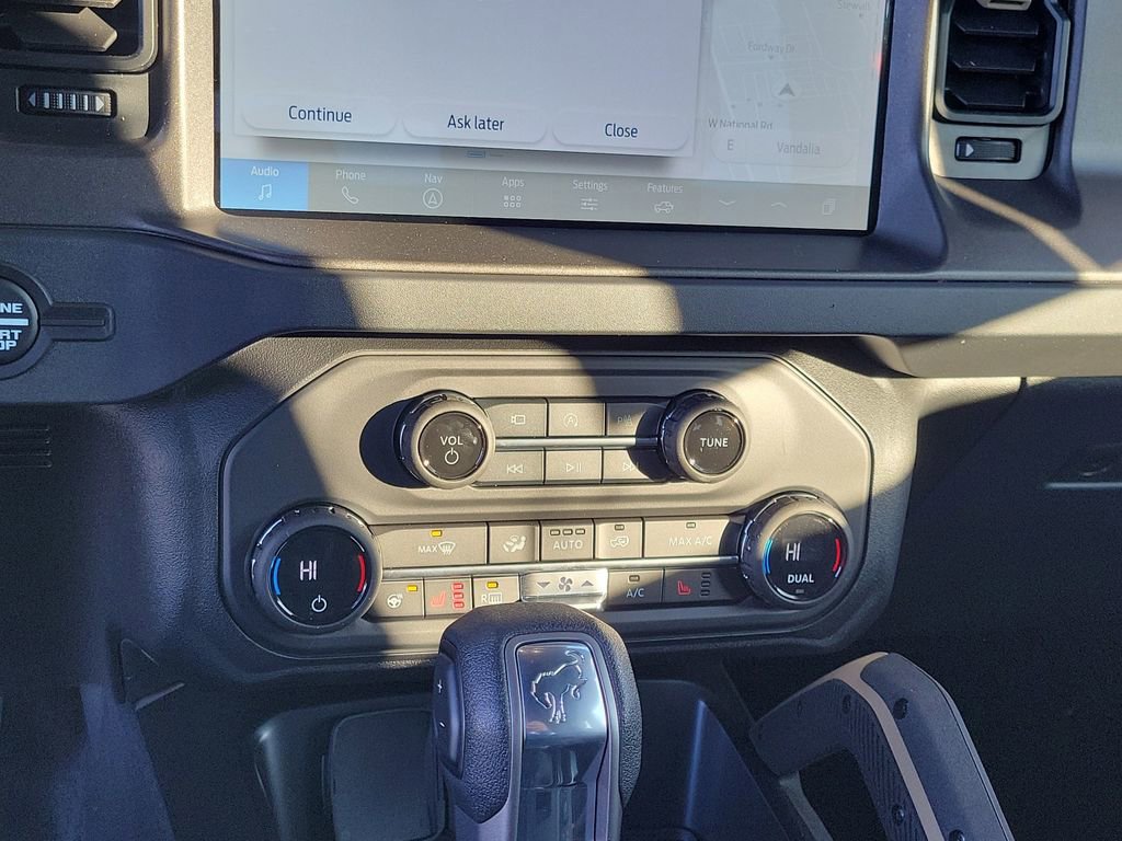 New 2026 Ford Bronco Badlands image 25