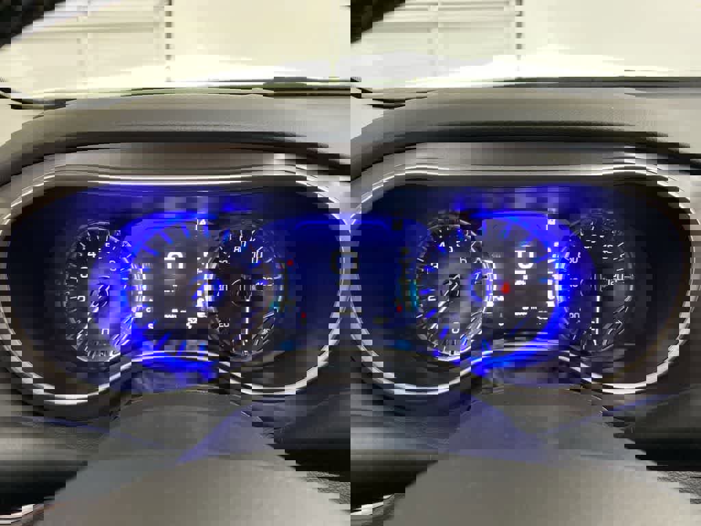 Used 2024 Chrysler Pacifica Touring-L image 30