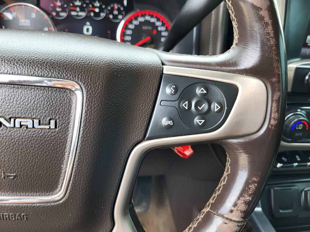 Used 2015 GMC Sierra 2500 Denali w/ Duramax Plus Package AWD/4WD image 32