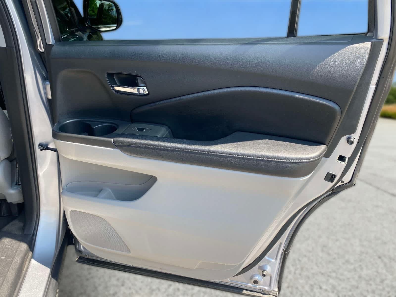 Used 2017 Honda Pilot EX image 32
