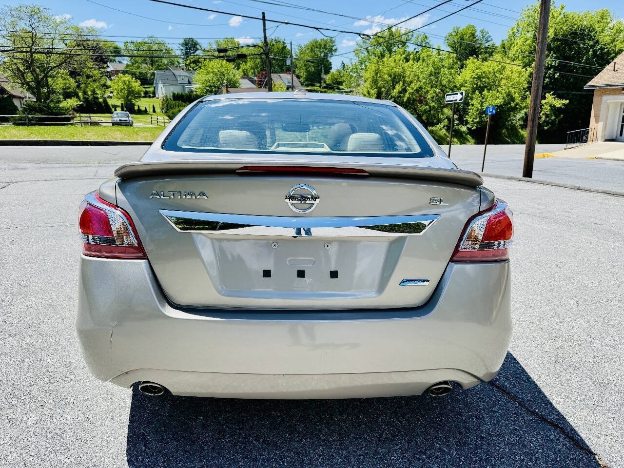 Used 2013 Nissan Altima 2.5 SL w/ Technology Pkg FWD image 6