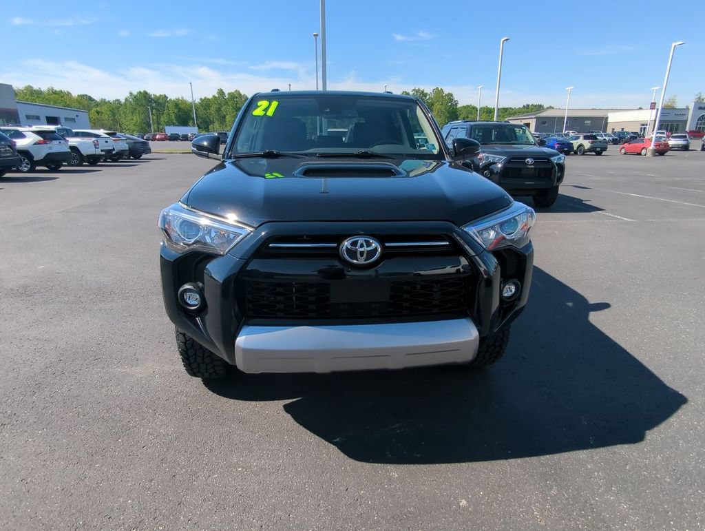 Used 2021 Toyota 4Runner TRD Off-Road Premium w/ Moonroof Package AWD/4WD image 3