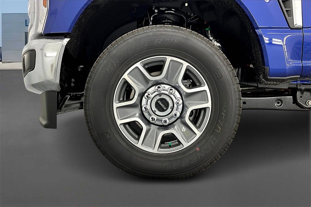 New 2026 Ford F250 4x4 Crew Cab Super Duty image 13