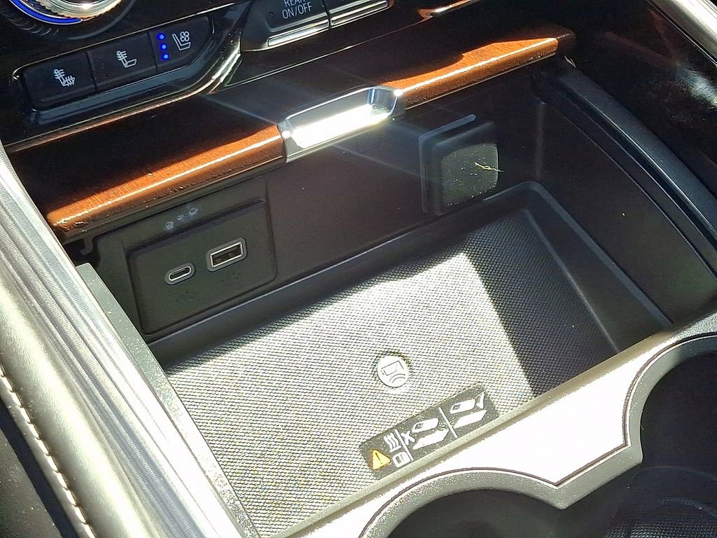 Certified 2023 GMC Yukon Denali Ultimate AWD/4WD image 25