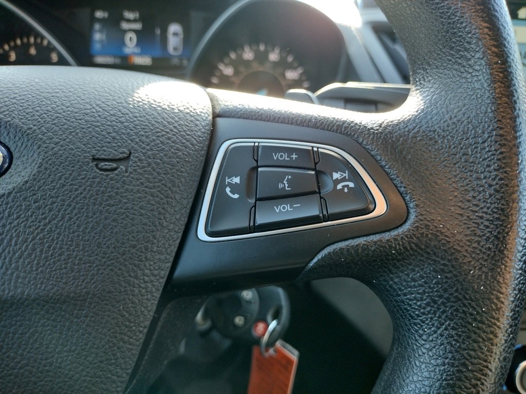 Used 2017 Ford Escape SE w/ Equipment Group 201A image 26