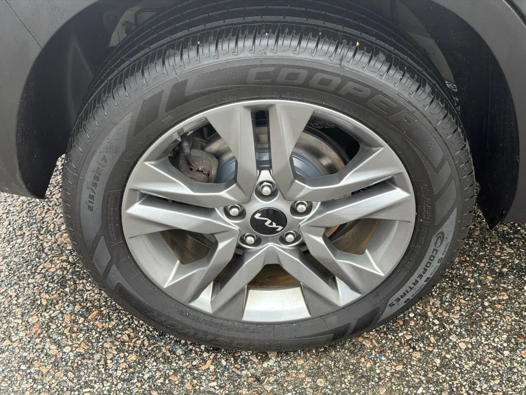 Used 2023 Kia Seltos LX AWD/4WD image 14