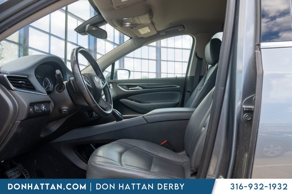 Used 2020 Buick Enclave Premium AWD/4WD image 3