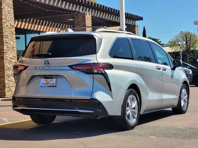 Certified 2021 Toyota Sienna Limited FWD image 6