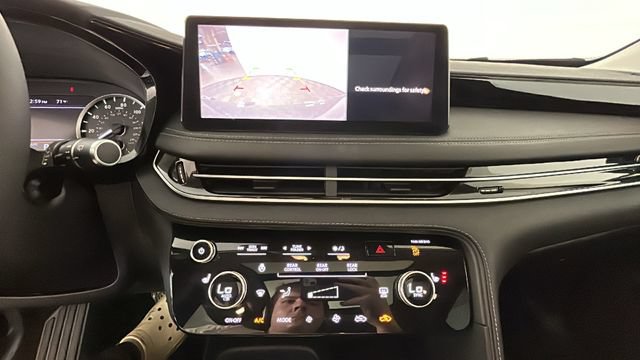 Used 2025 INFINITI QX60 Pure AWD/4WD image 25