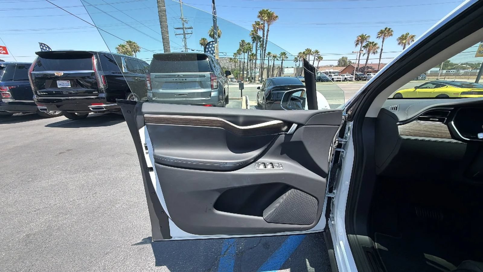 Used 2017 Tesla Model X 75D AWD/4WD image 20
